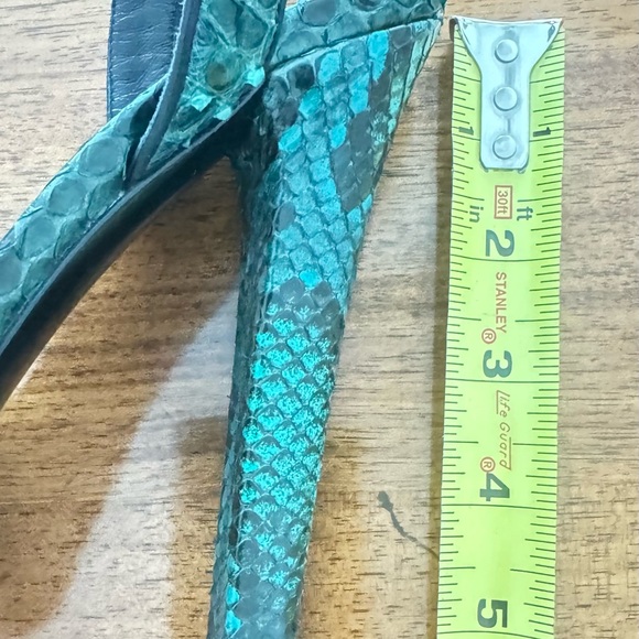 Gucci Women's Teal Snakeskin Heels Platform, original dust bags - Picture 15 of 16